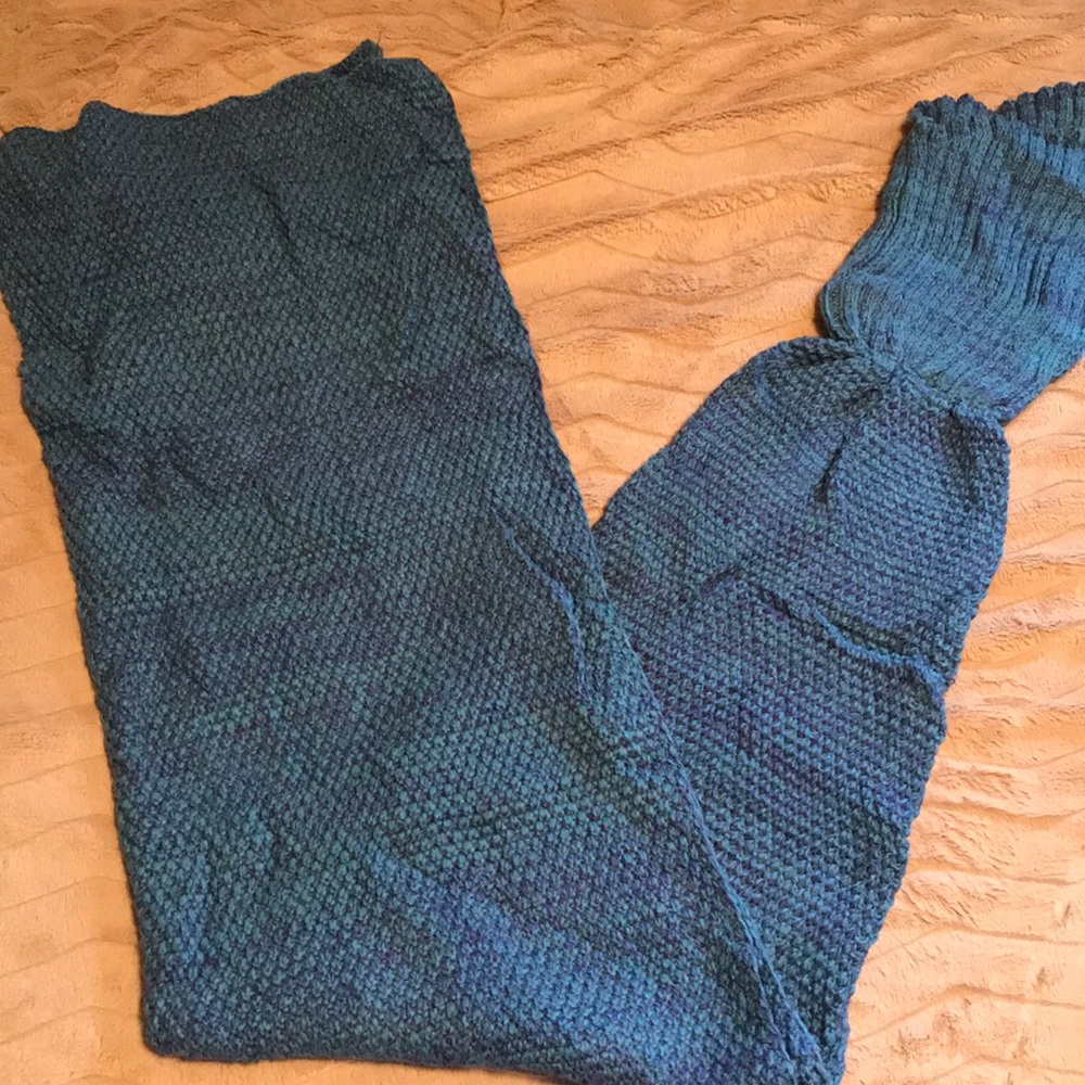 Mermaid tail blanket